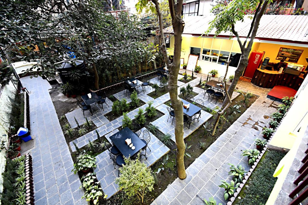 Hotel Sapana Garden Kathmandu Exterior foto